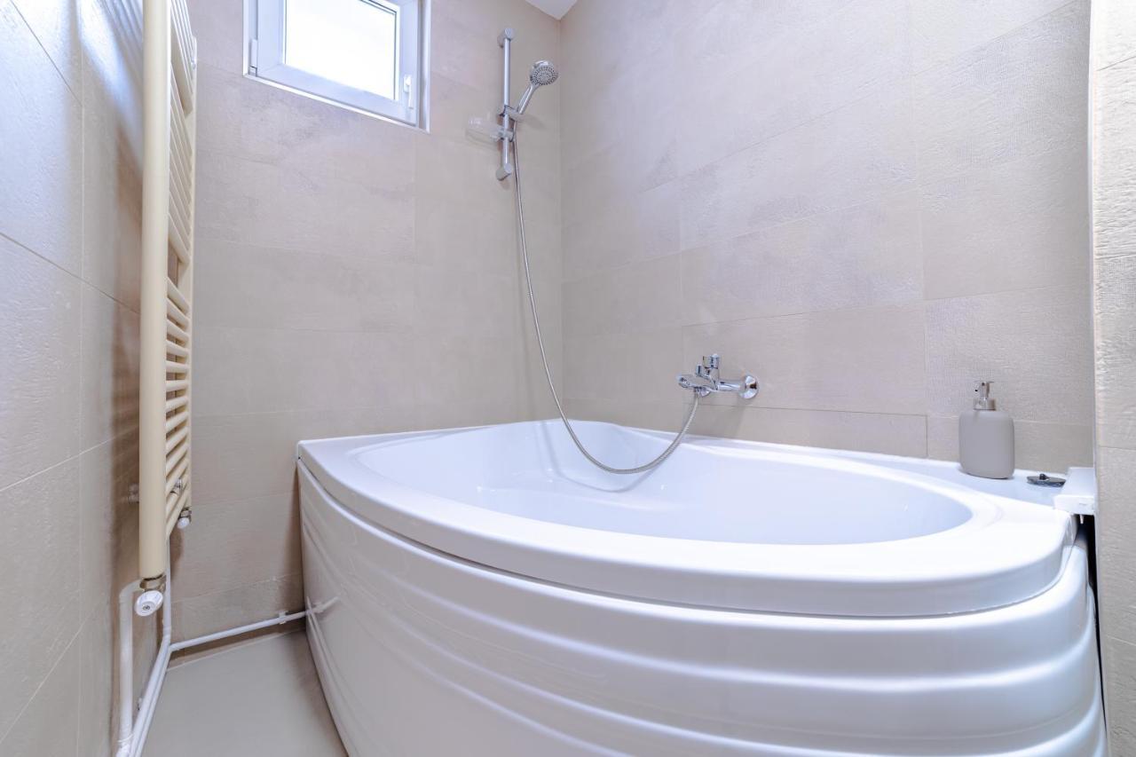 Apartament Garii Брашов Екстериор снимка